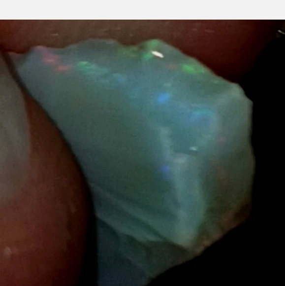 Australian Opal Rough 6.9 Carat Mintabie Red Flash Colorful - Picture 4 of 15